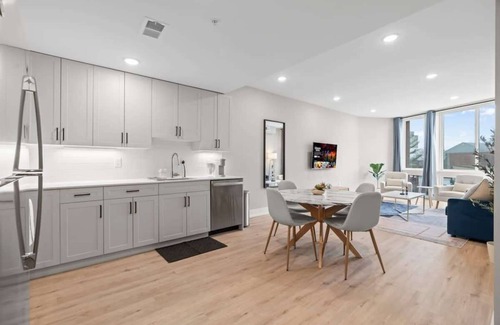 Northern Liberties Apartment | Luxury 1BD | 2 Beds | Northern Liberties
