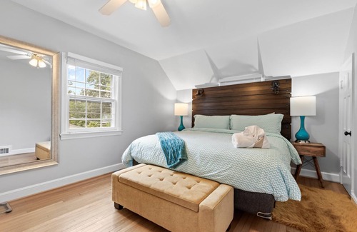 Silver Spring House | Modern 5-BR, Walk to Downtown Silver Spring, METRO