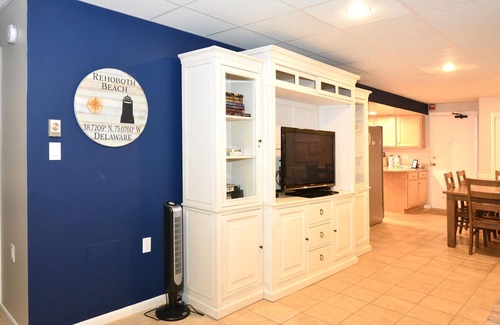 Rehoboth Beach Condo | Ocean Block! Sleeps 8 Elevator Building and Rear Balcony