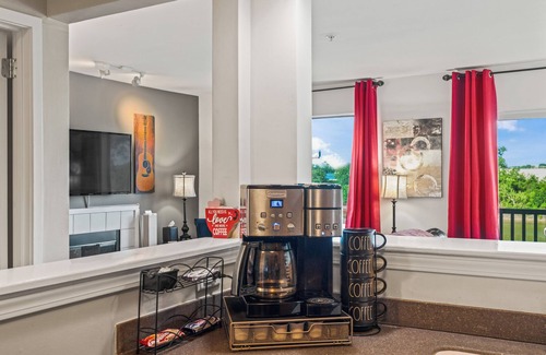 North Capitol Condo | ❤️OF DOWNTOWN NASHVILLE/On the RIVER/2 KNG BDS/2 BA/Broadway/Honky Tonks🎸/POOL