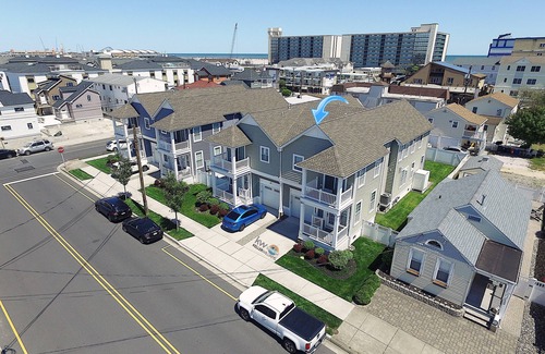 Cape May - Wildwood House | Pet Friendly! 2 Blocks to the Best of the Beach and Boardwalk!