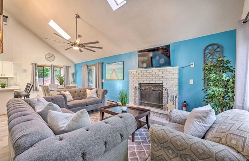 Tobyhanna House | Pet-Friendly Home with Private Hot Tub and Lake Access