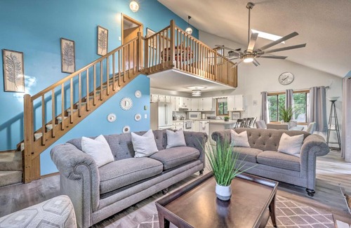 Tobyhanna House | Pet-Friendly Home with Private Hot Tub and Lake Access