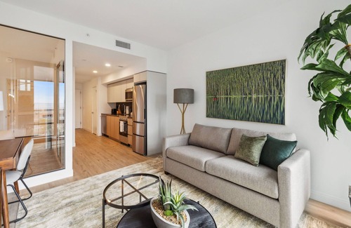 Buzzard Point Apartment | Placemakr Buzzard Point