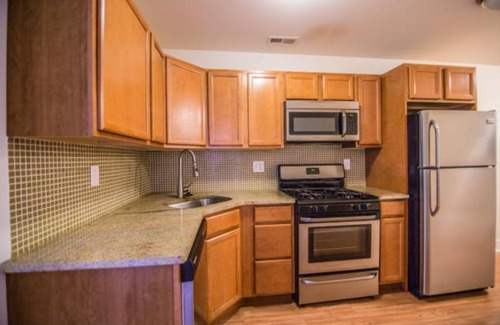 Powelton Village Resort | Private room ∙ 1 bedroom ∙ 2 guests