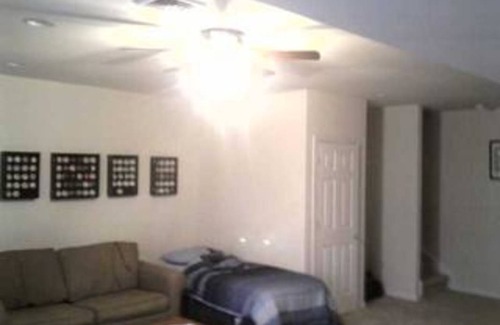 Eagleville Resort | Private room ∙ 1 guest