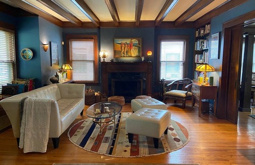 Downtown Toledo Resort | Private room ∙ 1 guest