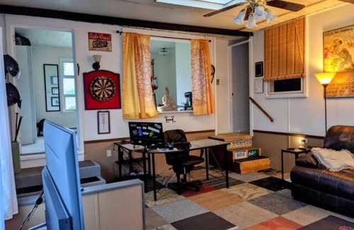Hellertown Resort | Private room ∙ 2 guests