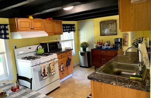 Penns Park Resort | Private room ∙ 2 guests