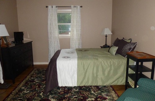 Phoenixville Resort | Private room ∙ 2 guests