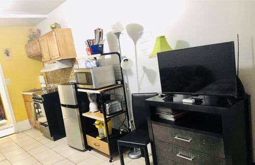 North Philadelphia West Resort | Private room ∙ 2 guests