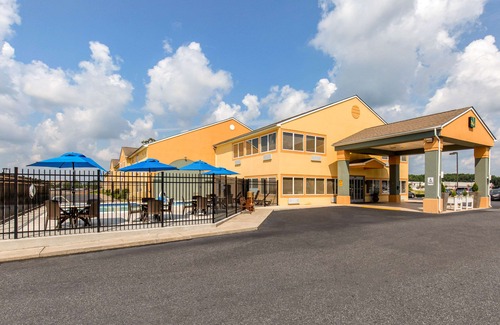 Georgetown Hotel | Quality Inn & Suites Georgetown - Seaford