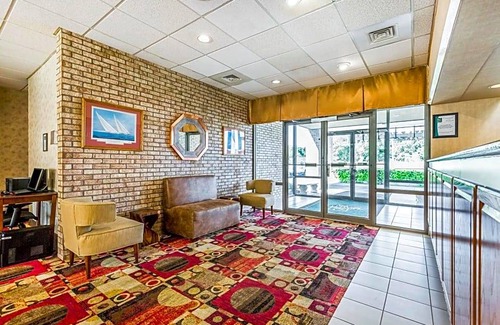 Easton Hotel | Quality Inn