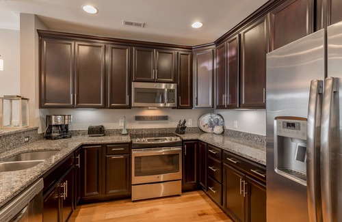 Rehoboth Beach Condo | Rehoboth Beach 3BR Condo w/Elevator Pool/Tennis/Gym/Parking