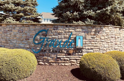 Rehoboth Beach House | Rehoboth Grande at Canal Pointe - 3BR/3BA + 2 Pools -- easy ride to the beach
