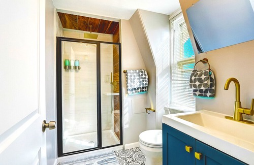 Woodbury Apartment | RetroChic★Parking★950Mb★20min->CenterCity&Airport5