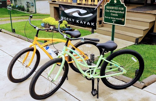 Franklin House | River Valley Retreat, paddlers & peddlers paradise on the Allegheny river