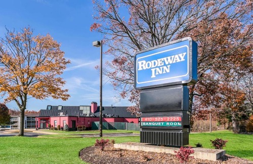 Violetville Hotel | Rodeway Inn Baltimore - Inner Harbor South