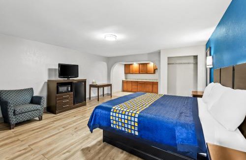 Bellmawr Hotel | Royal Inn