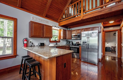 Thayerville Cabin | Rustic Luxury w/Pool Table, Dock & Views