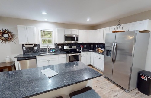 Logan Cabin | Secluded modern cabin, with hot tub
