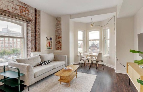West Poplar Apartment | Serviced apartment ∙ 5 guests