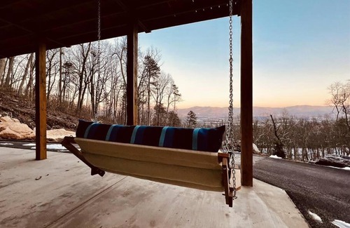 Luray House | Shenandoah Retreat