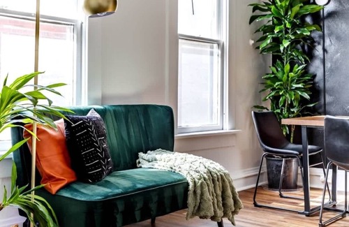 German Village House | Short North - Convention- Parking Free - Pets