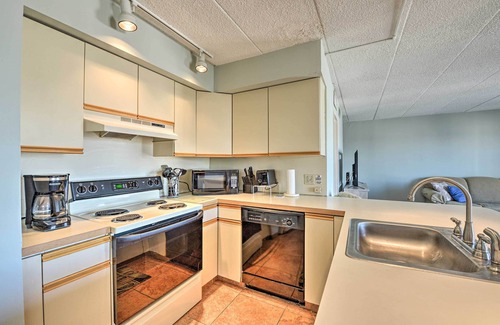 North Wildwood Condo | Simple North Wildwood Condo - Steps to Beach!