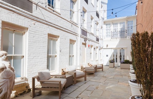 Old Town Alexandria Apartment | Sonder The Grace | Spacious Studio Apartment