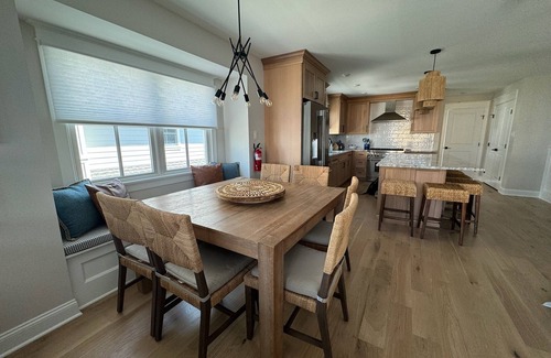 Avalon House | Spacious 5-bedroom townhome with pool in charming Avalon