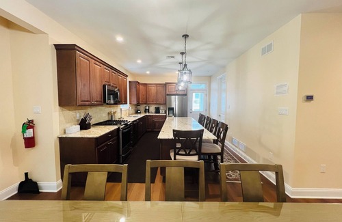 Cape May - Wildwood House | Spacious beachblock house with pool, oceanview, 4 decks near boardwalk