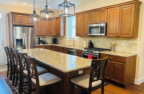 Cape May - Wildwood House | Spacious beachblock house with pool, oceanview, 4 decks near boardwalk