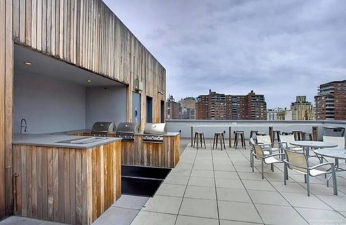 Chelsea Apartment | Spacious, luxury, central 3-bed, toilet, laundry apartment with dishwasher
