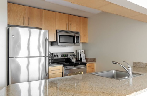 Downtown Jersey City Apartment | Studio in Downtown Jersey City near NYC