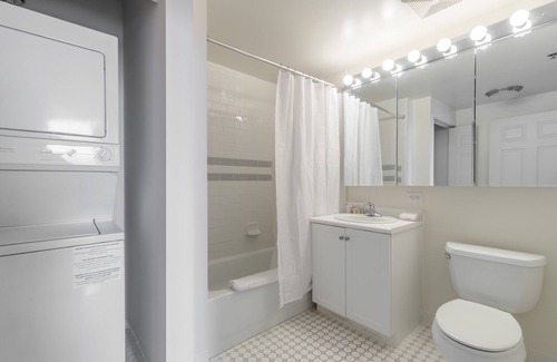 Downtown Jersey City Apartment | Studio in Downtown Jersey City near NYC