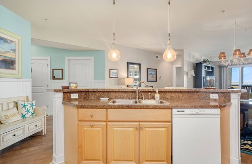 Chincoteague House | Sunset Bay Villa 206 - Waterfront; Shared pool!