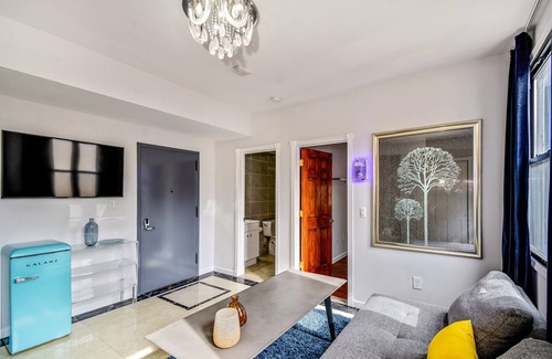 Chinatown Apartment | The better stay 1BD apartment in the heart of the City