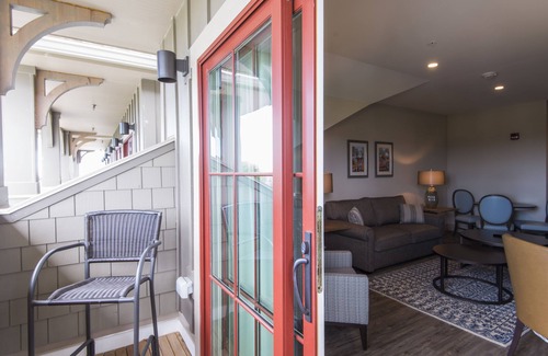 Stevensville Hotel | The Inn at Chesapeake Bay Beach Club