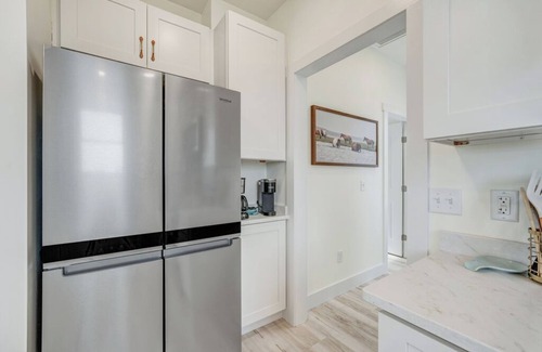 Deep Hole House | The Suncatcher - Great Island Location!