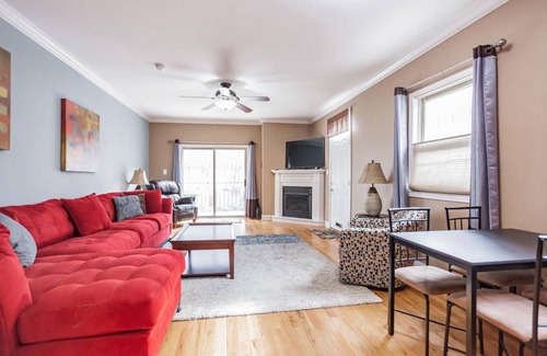Bella Vista House | This house is a 3 bedroom (s), 2.5 bathrooms, located in Philadelphia, PA.