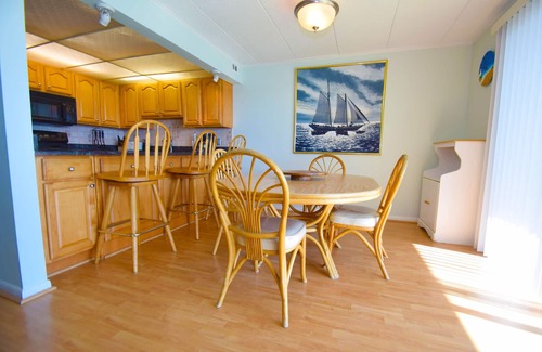 Midtown Ocean City Condo | Thunder Island 141D-Baywater 39th St, Free WiFi, Pool, Elev, W/D, AC