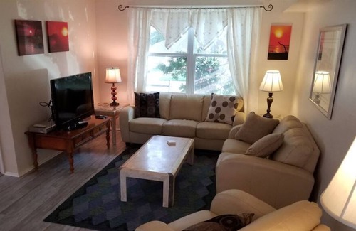 Town Bank House | Townbank Pet Friendly Home!