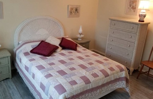 Town Bank House | Townbank Pet Friendly Home!