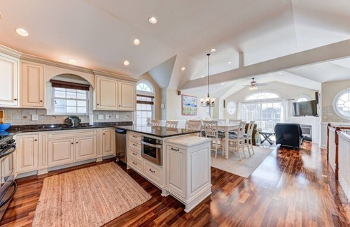 Townsend's Inlet House | Townsends Inlet Beachblock - 9 unit private community with a shared POOL!