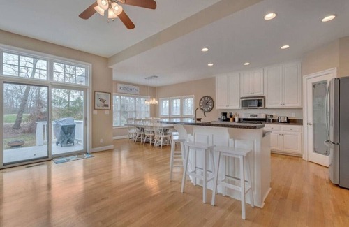 Afton Apartment | Updated! 5Br Home/Wineries/Breweries/Hiking
