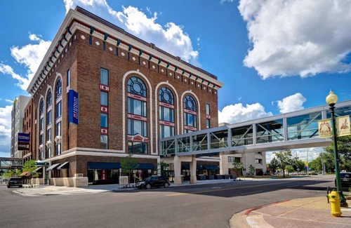 Central Business District Hotel | Hotel ∙ 127 guests