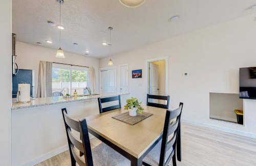 Southwest Ada County Alliance House | 101 m² House ∙ 2 bedrooms ∙ 5 guests