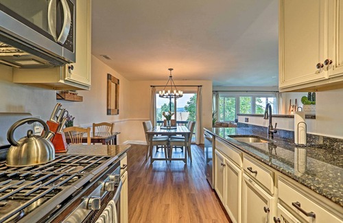 Vernon Condo | Vernon Condo w/Deck, Near Appalachian Trail!