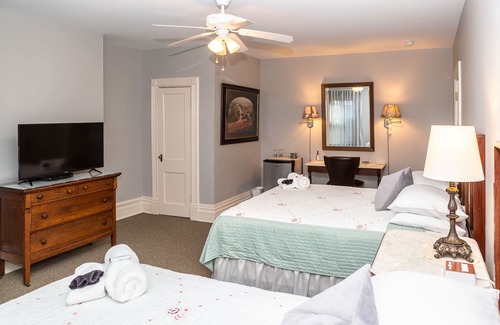 Erie Bed & Breakfast | Victoria Inn